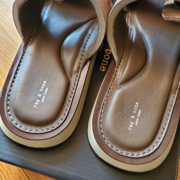 Rag and Bone Parker Slides in Tundra - Picture 6 of 7